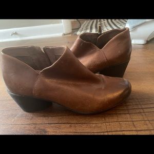 Brown leather Dansko bootie